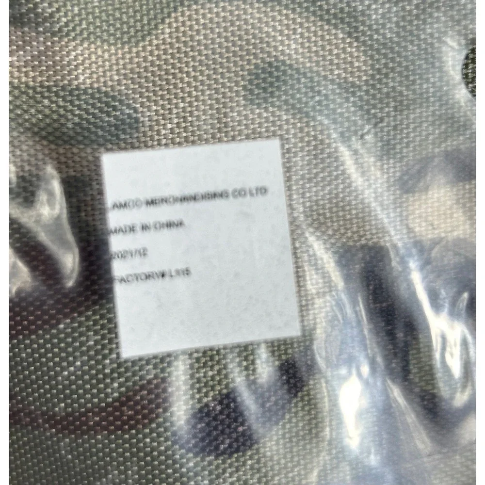 Busch‎ Gardens Duffle Bag Green Retro Camo SeaWorld Souvenir Travel SEALED NEW